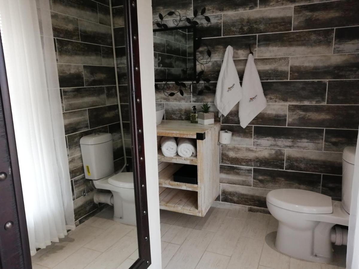 Villa Mariss Guesthouse Kraaifontein Экстерьер фото