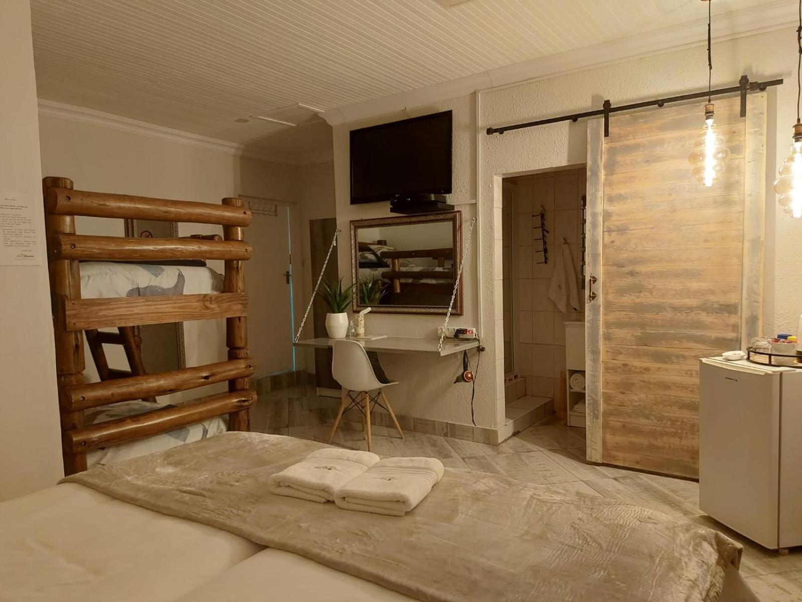 Villa Mariss Guesthouse Kraaifontein Экстерьер фото